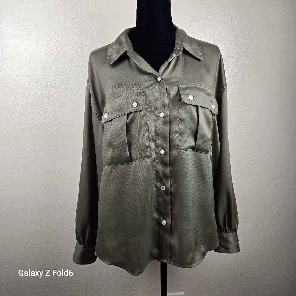 Banana Republic Olive Green Satin Button Down Blouse Long Sleeve Women’s L